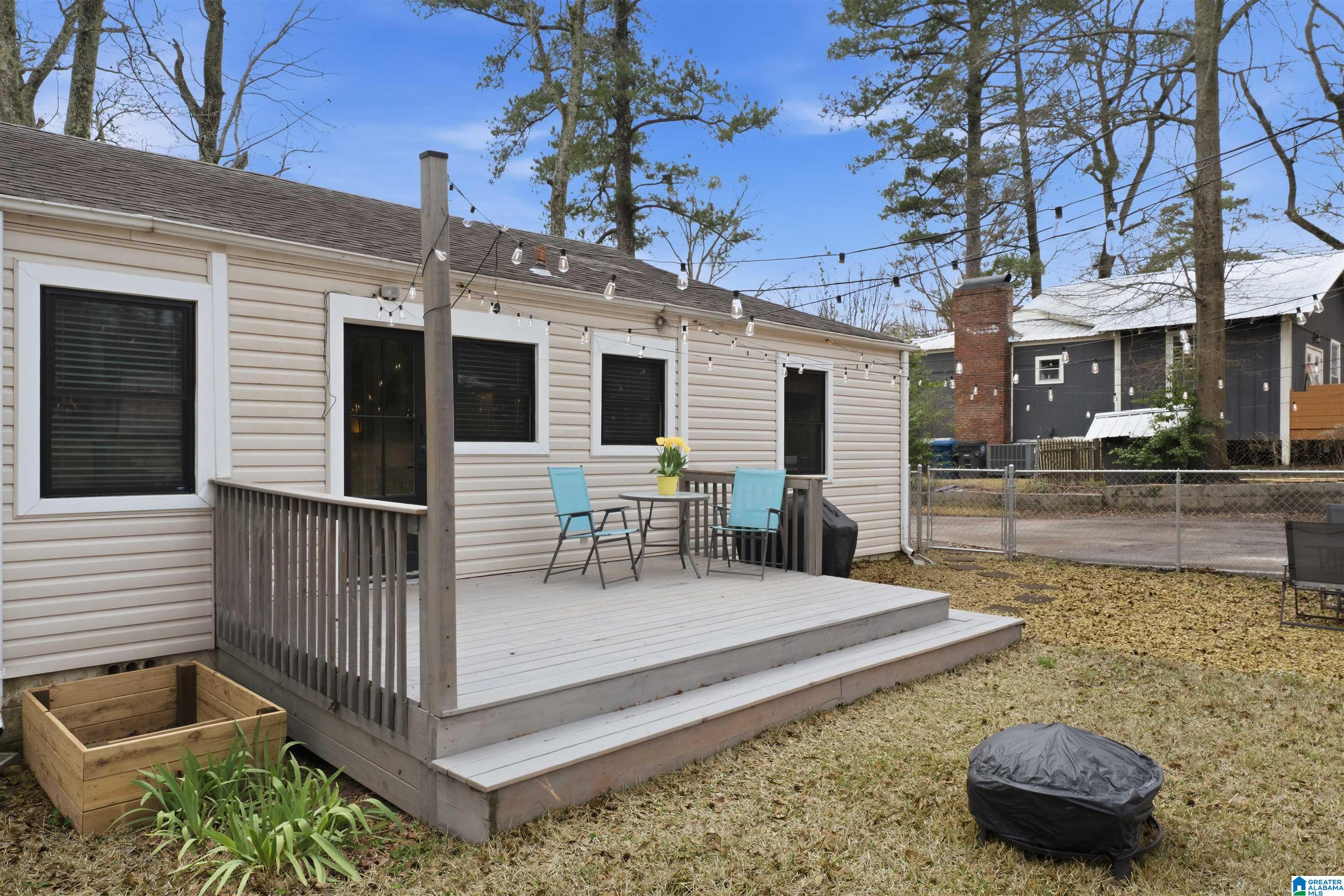 2125 BROOKVIEW DRIVE