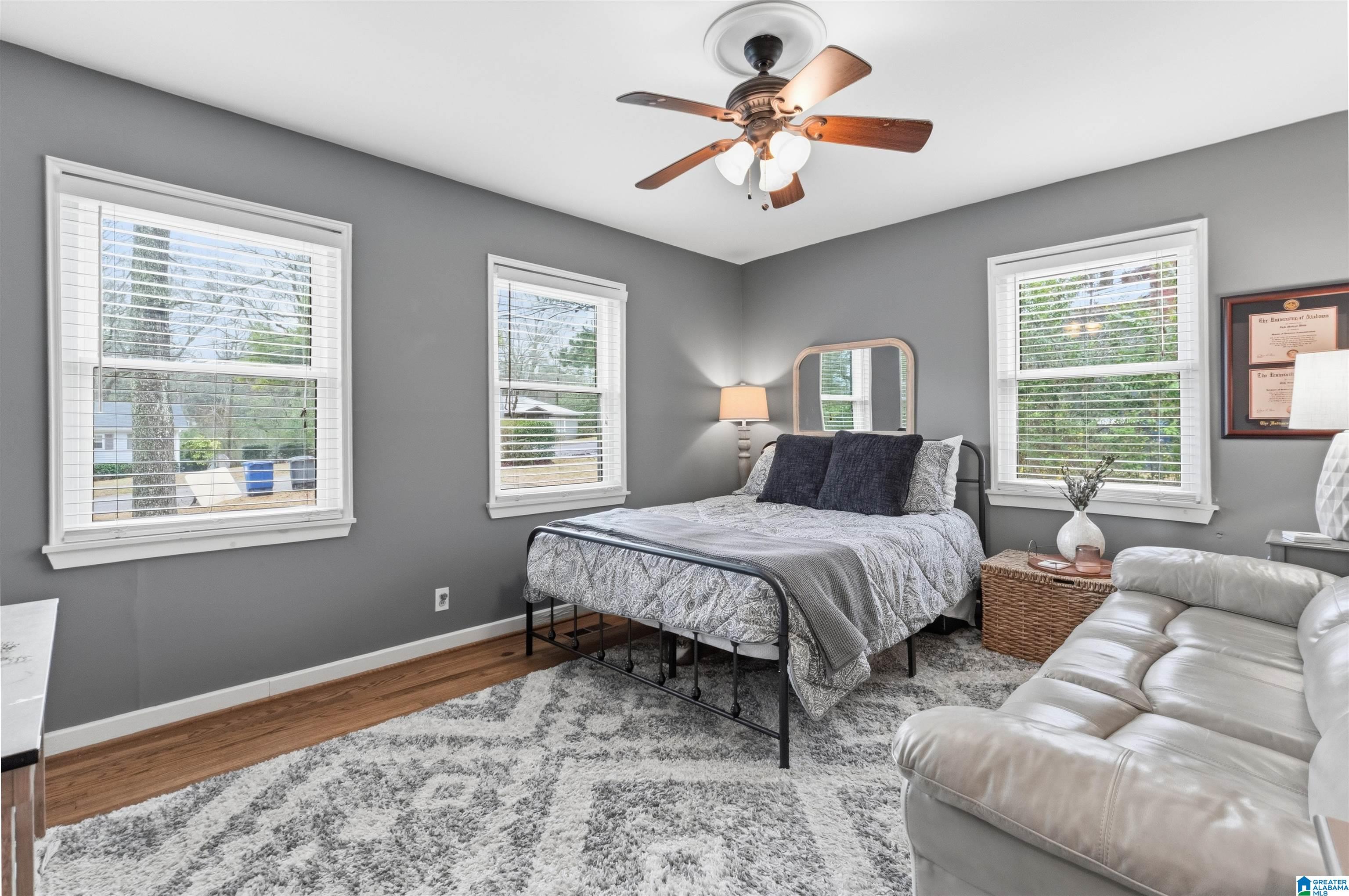 2125 BROOKVIEW DRIVE