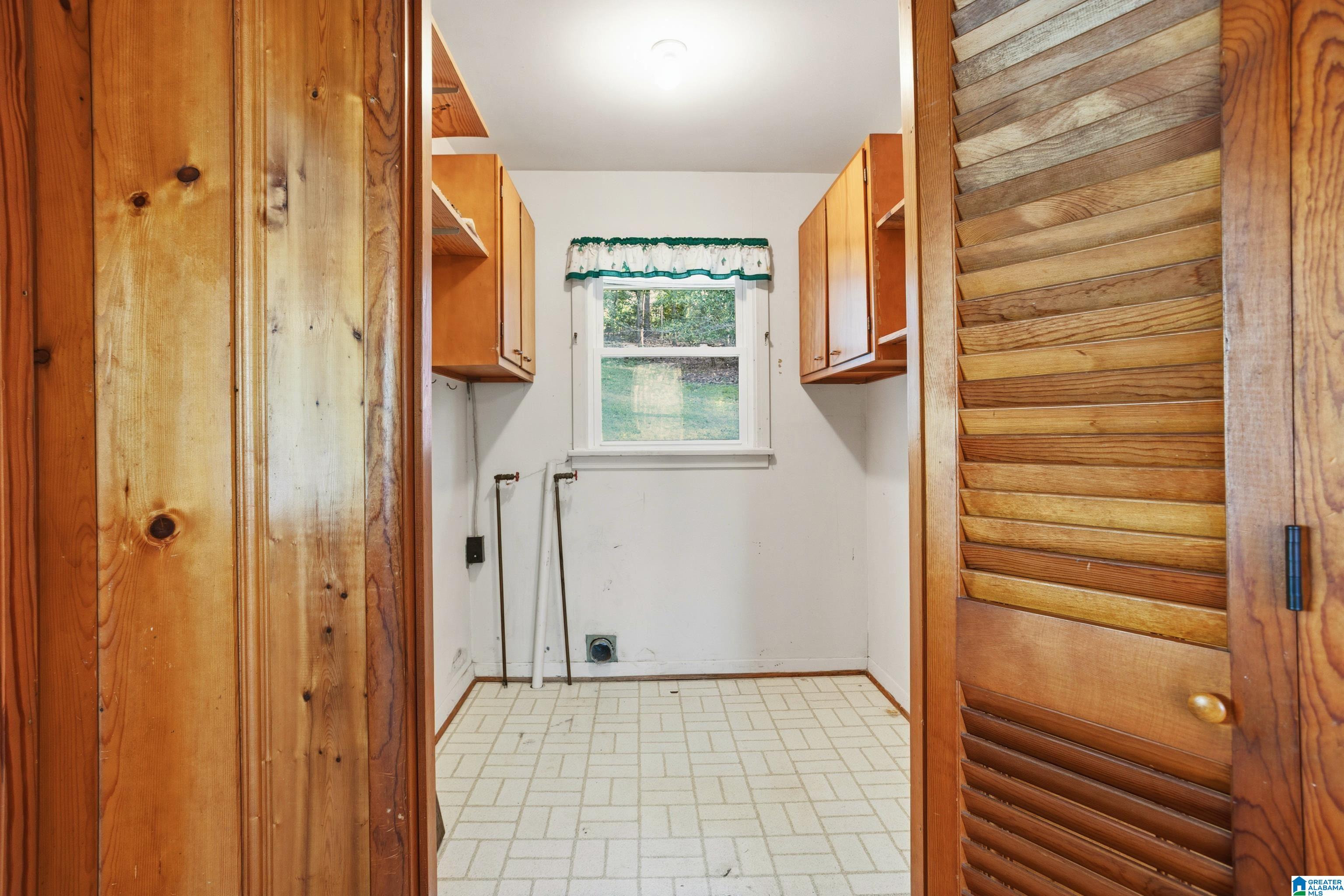 3360 VALLEY PARK DRIVE