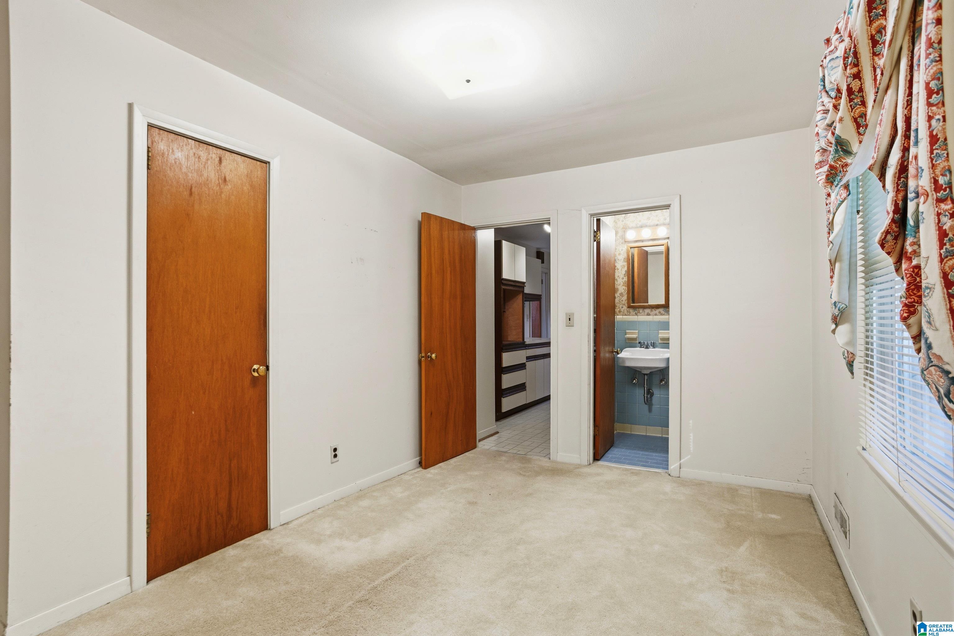 3360 VALLEY PARK DRIVE
