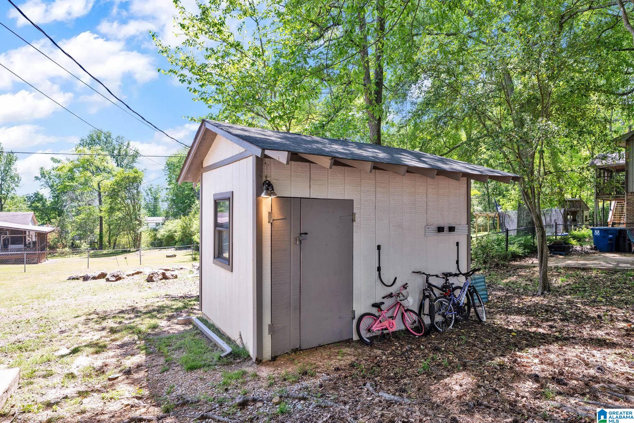 2311 GRANTLAND PLACE