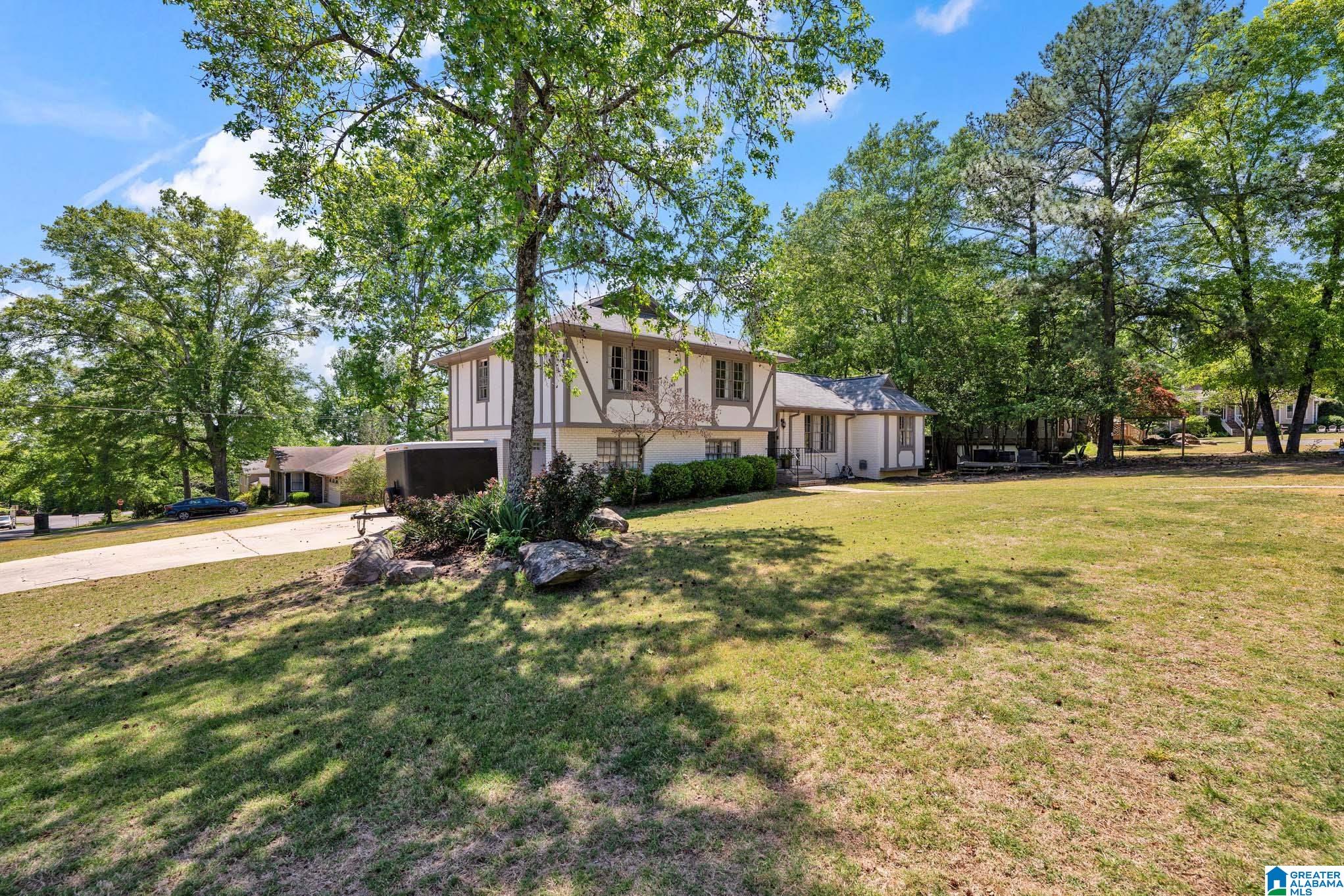 2311 GRANTLAND PLACE