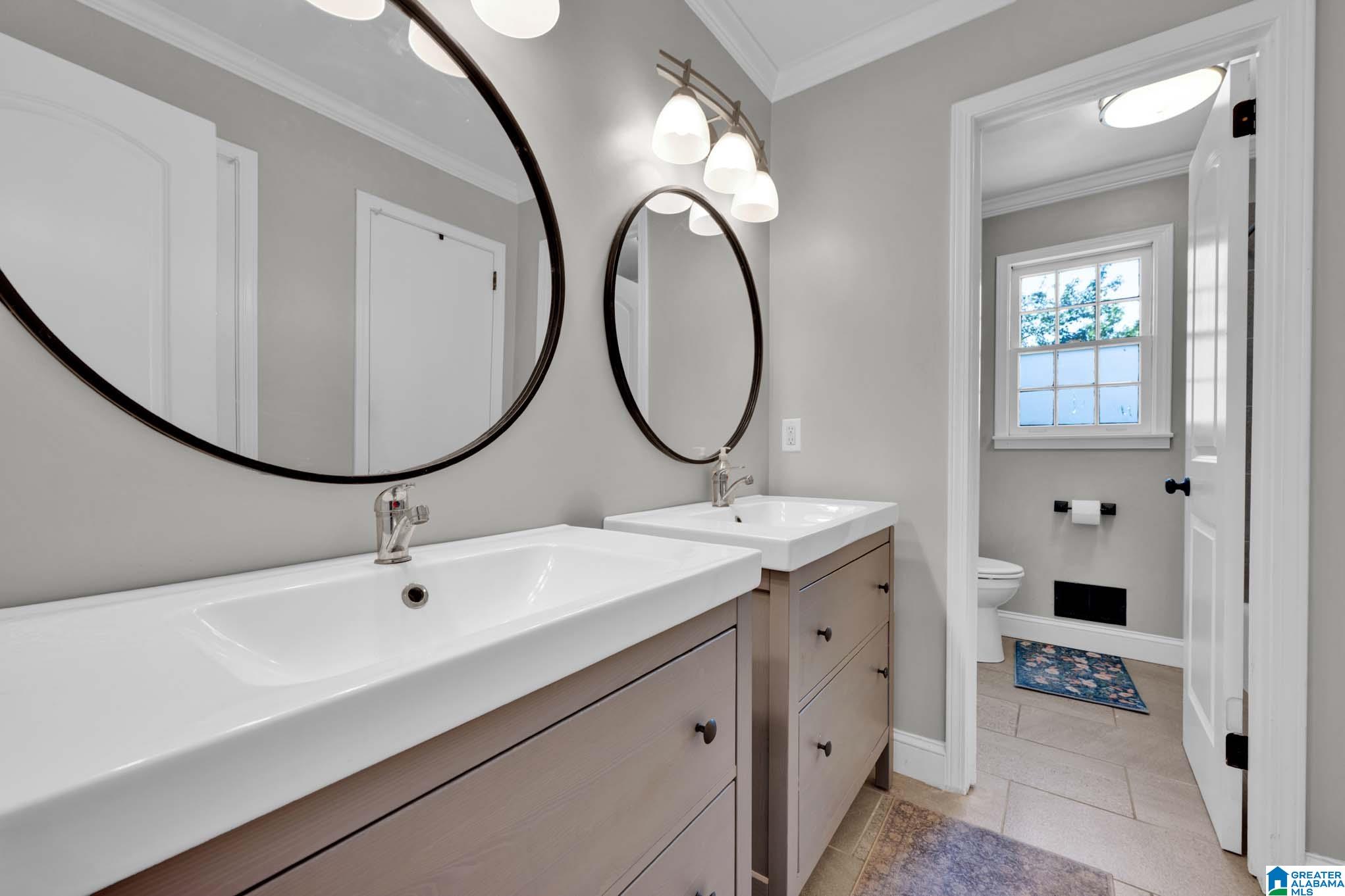 2311 GRANTLAND PLACE