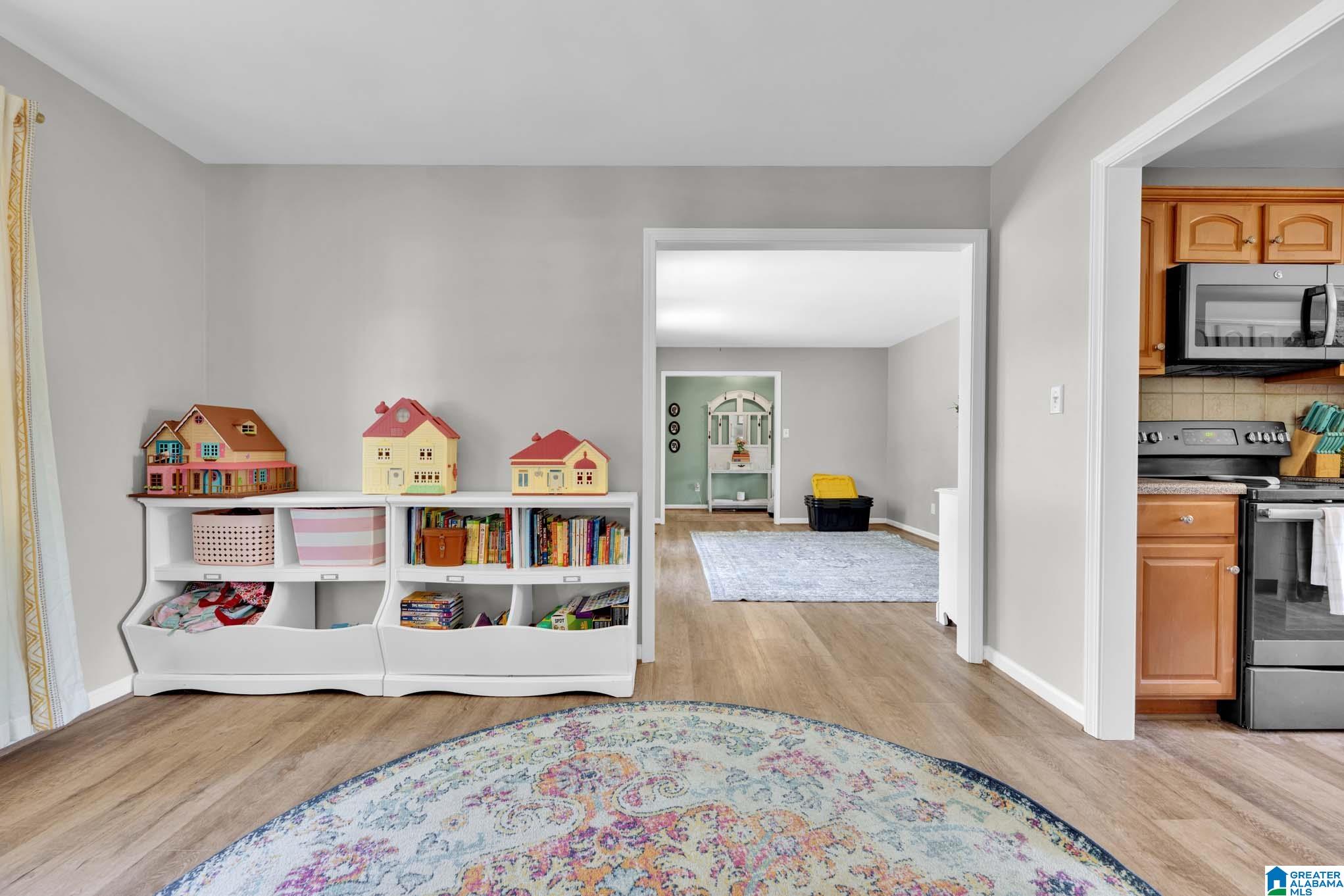 2311 GRANTLAND PLACE