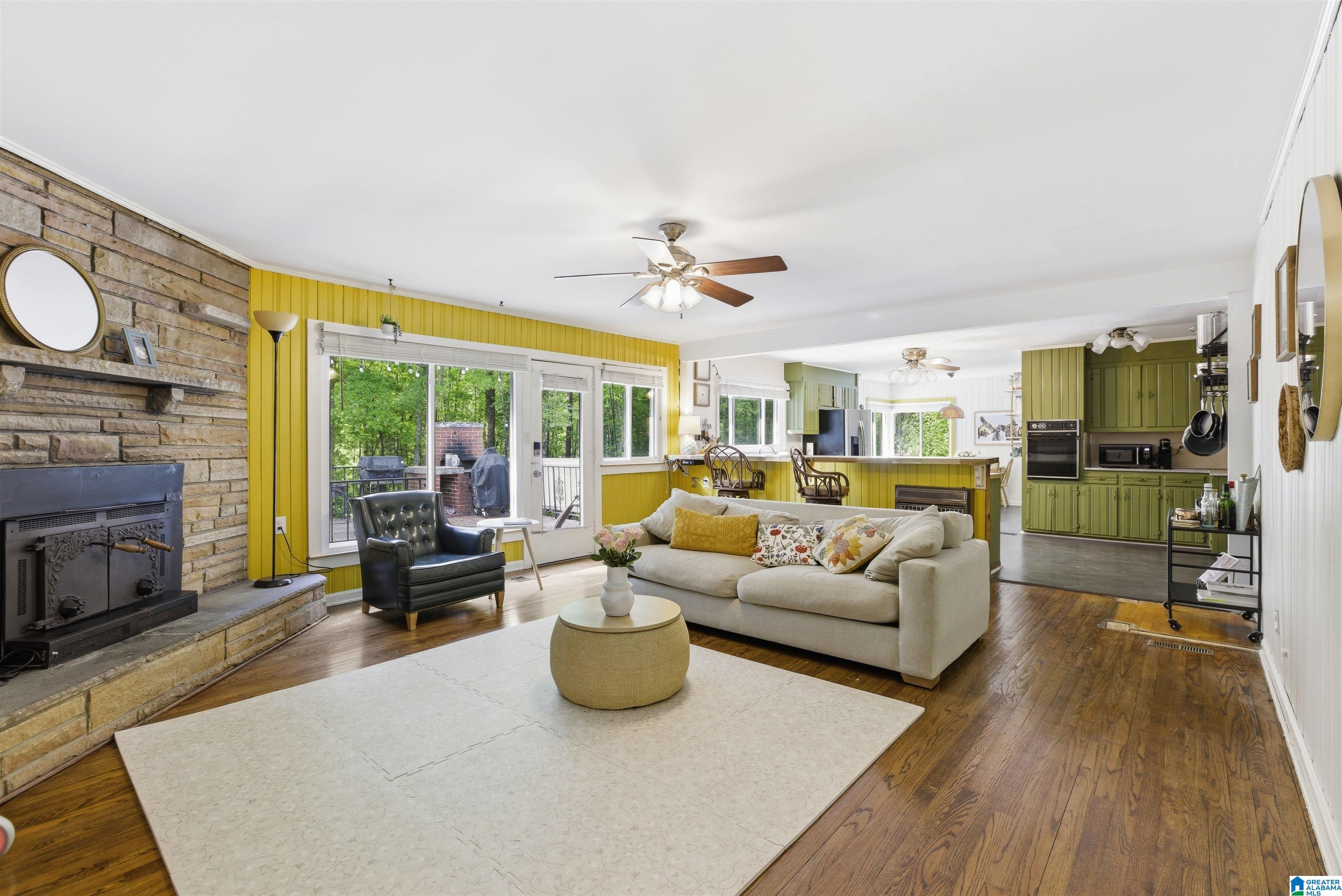 7061 MOUNTAIN VIEW LANE