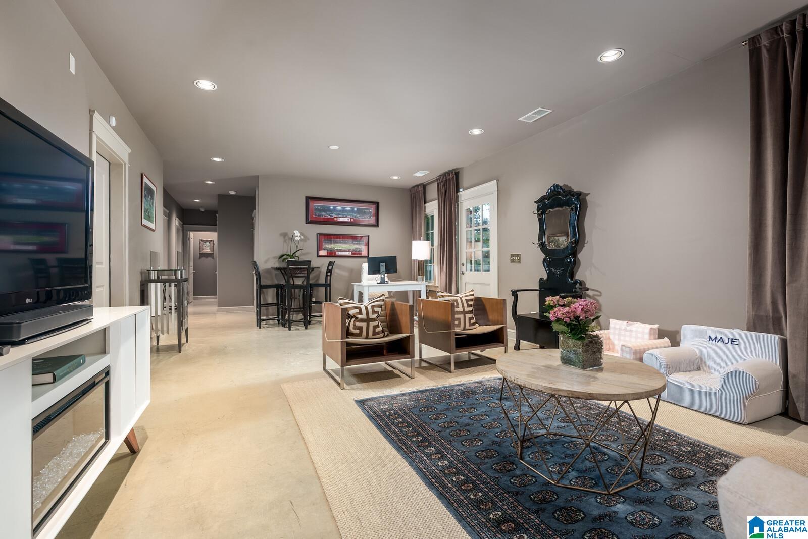 3520 MOUNTAIN PARK DRIVE