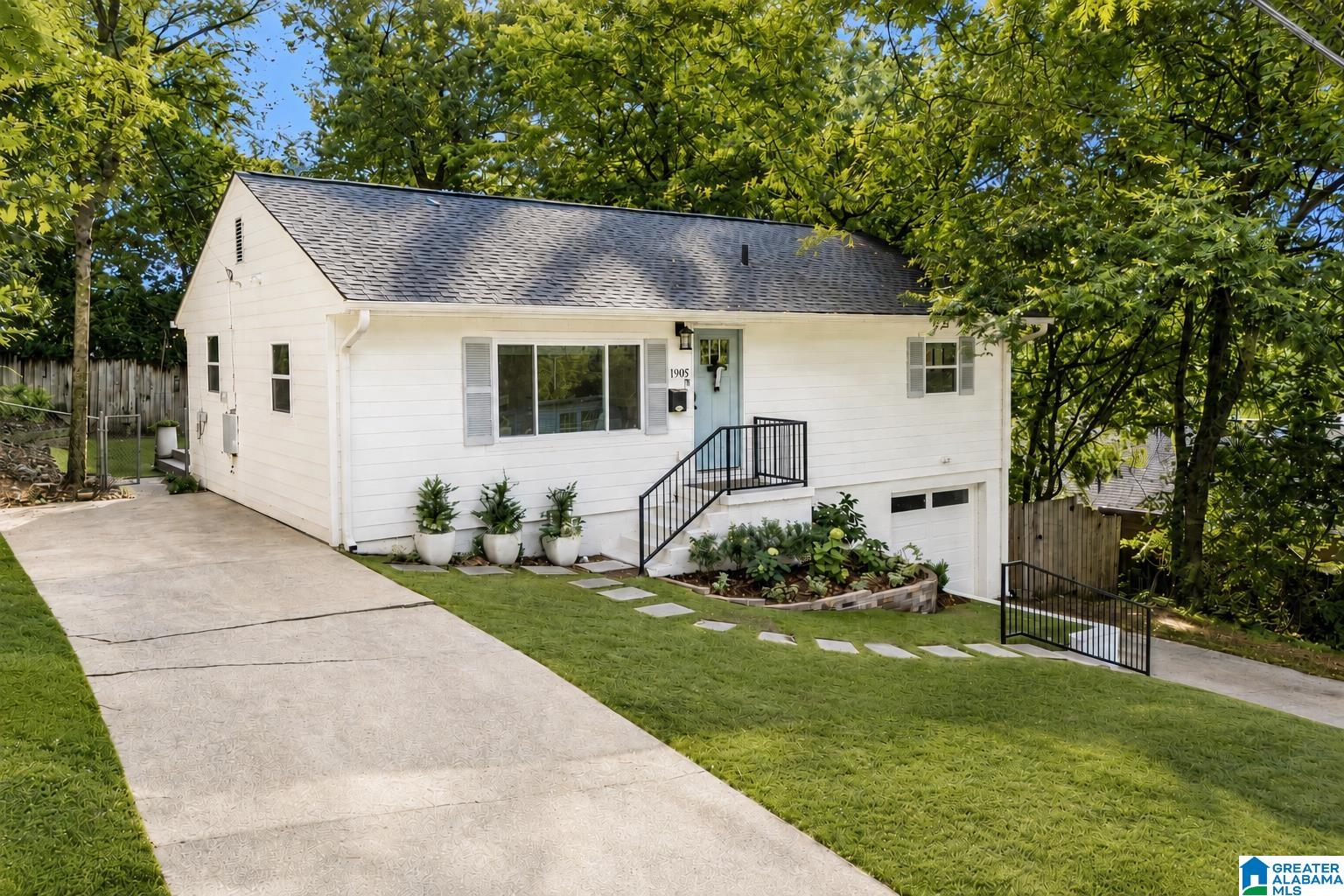 1905 22ND STREET S