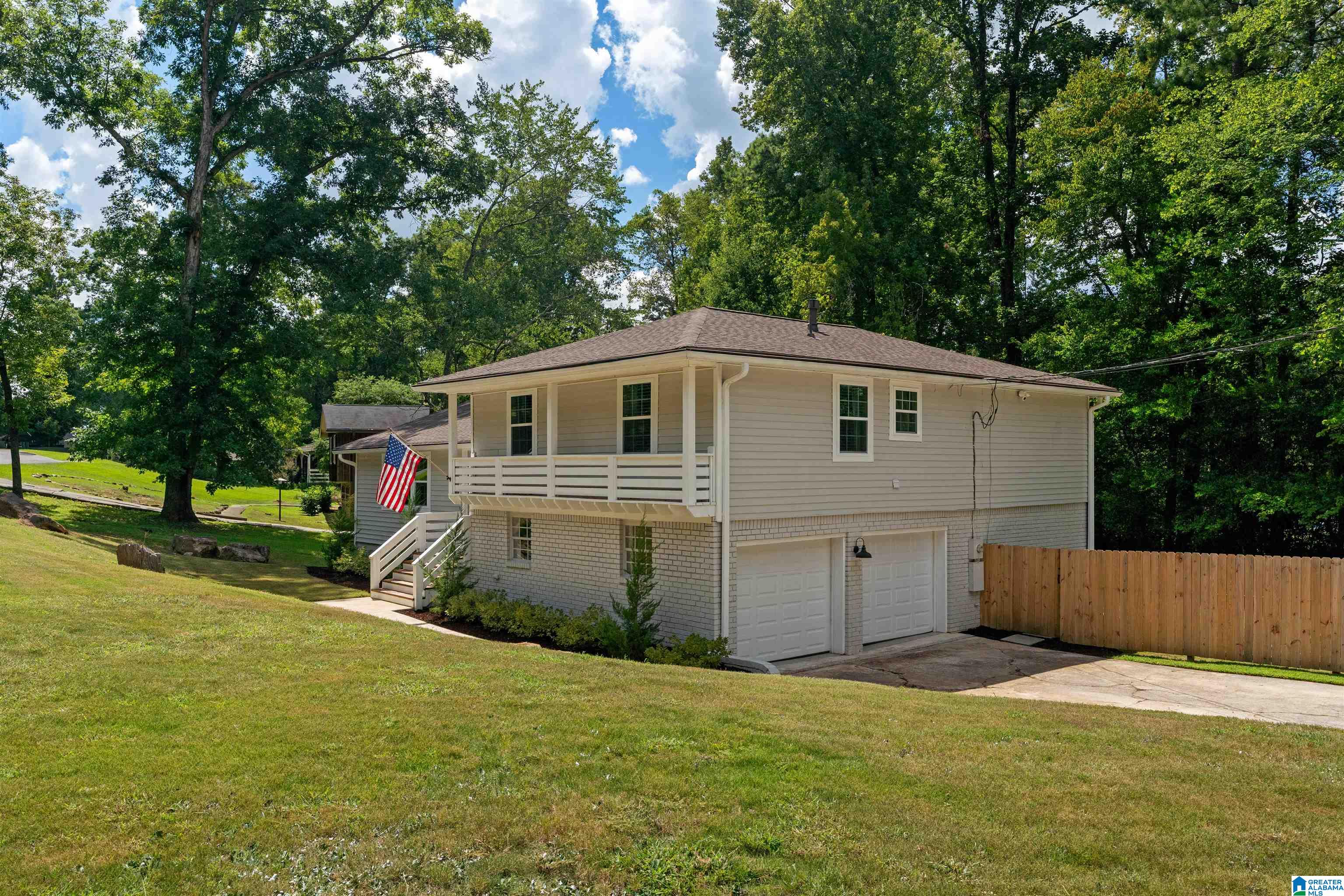 2295 WOODCREEK DRIVE