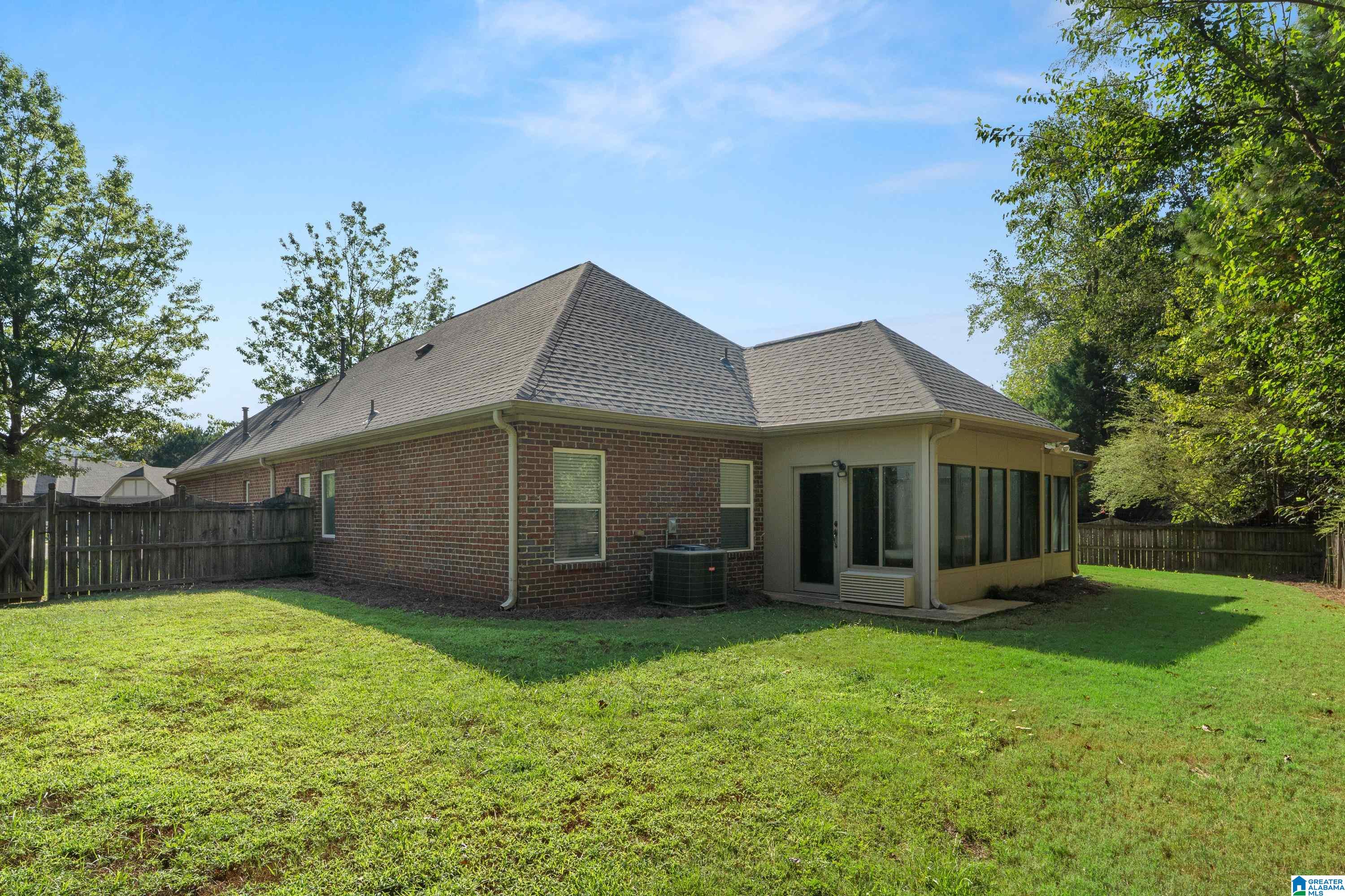 2828 OXMOOR GLEN DRIVE