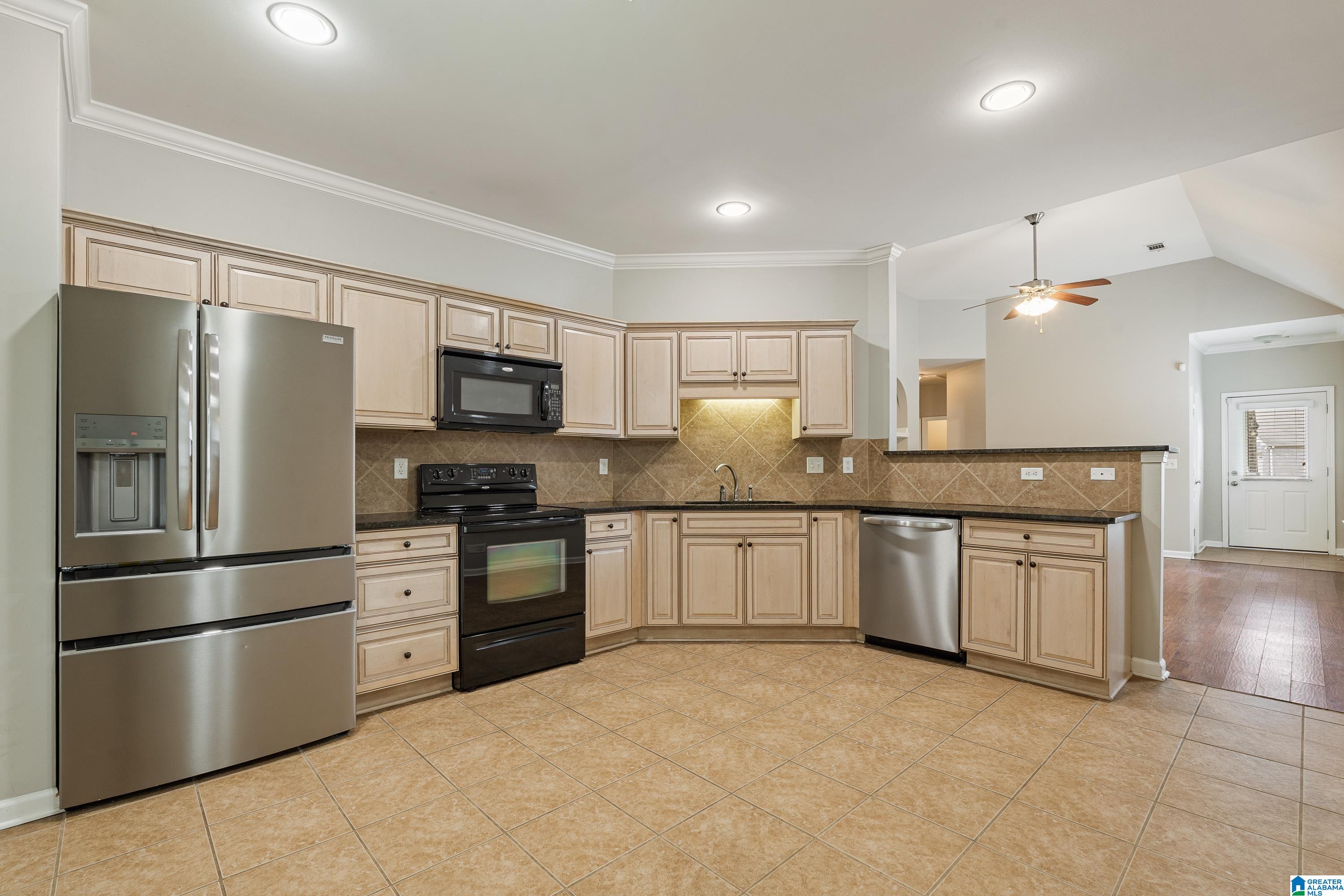 2828 OXMOOR GLEN DRIVE