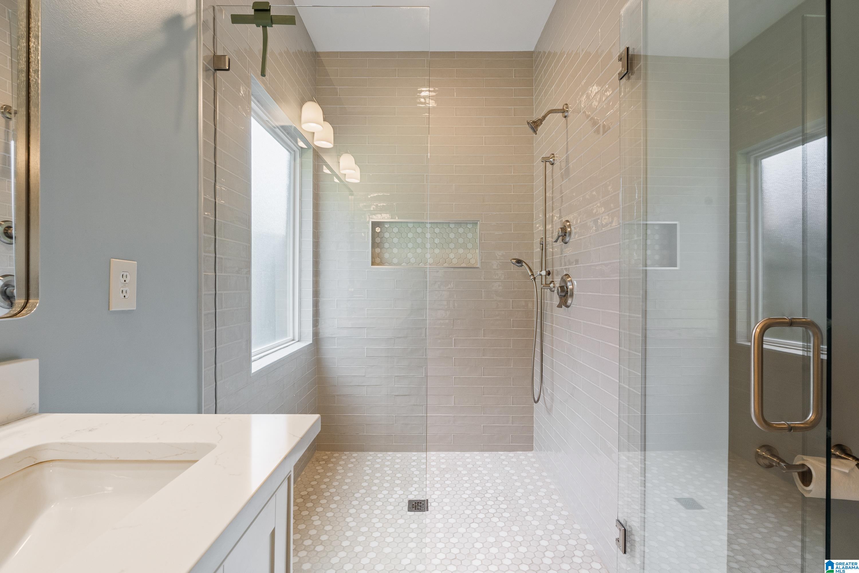 2828 OXMOOR GLEN DRIVE