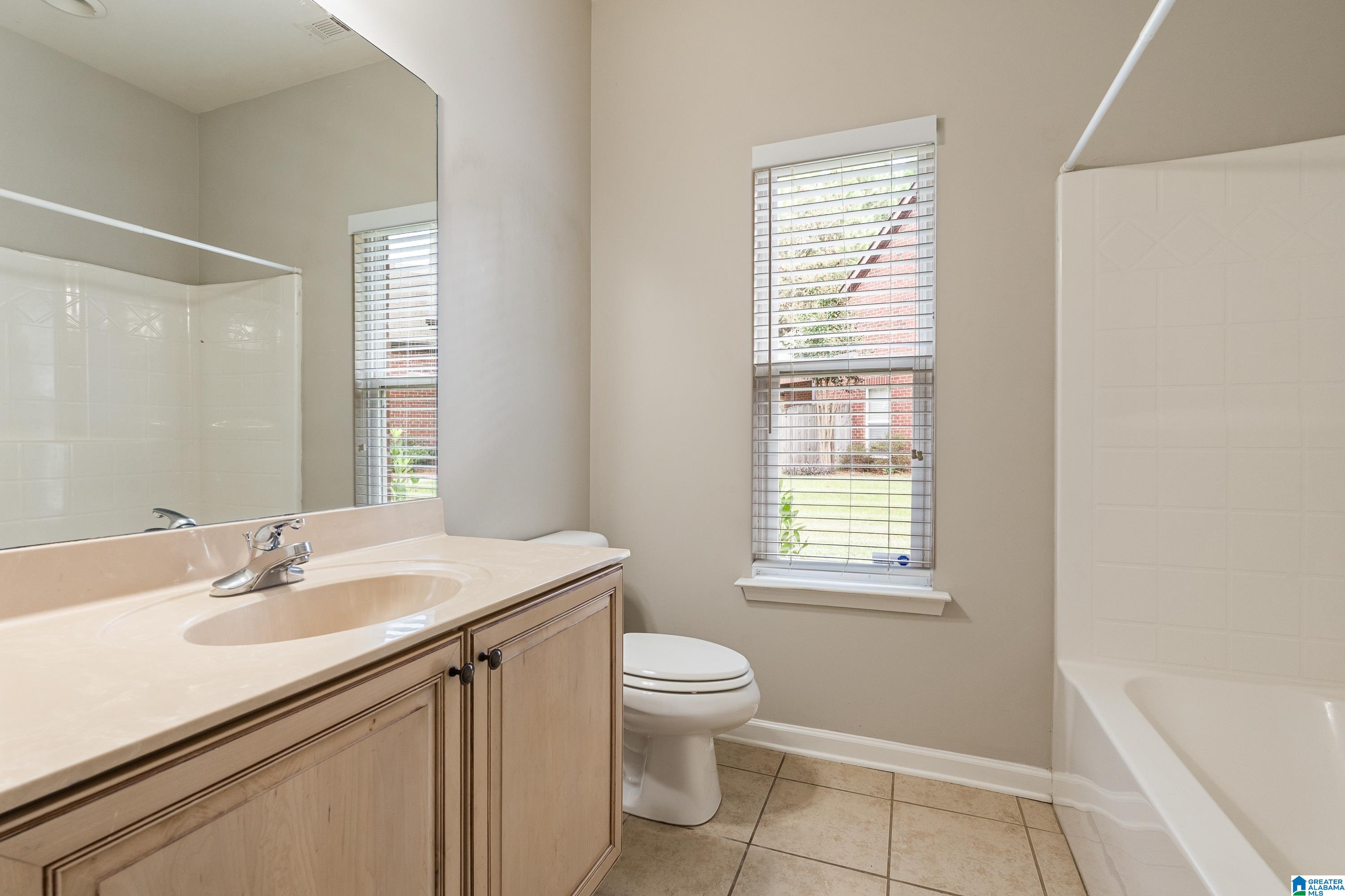 2828 OXMOOR GLEN DRIVE