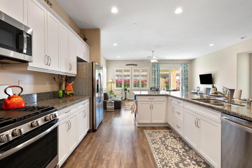 85349 Campana Avenue