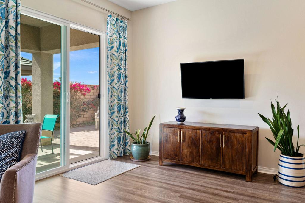 85349 Campana Avenue