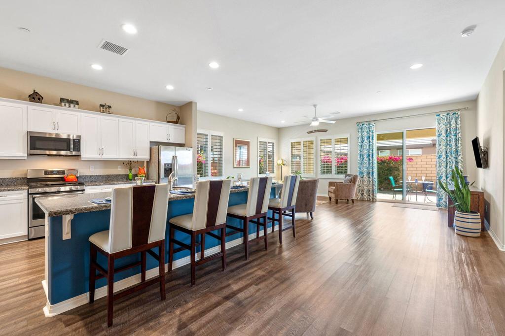 85349 Campana Avenue