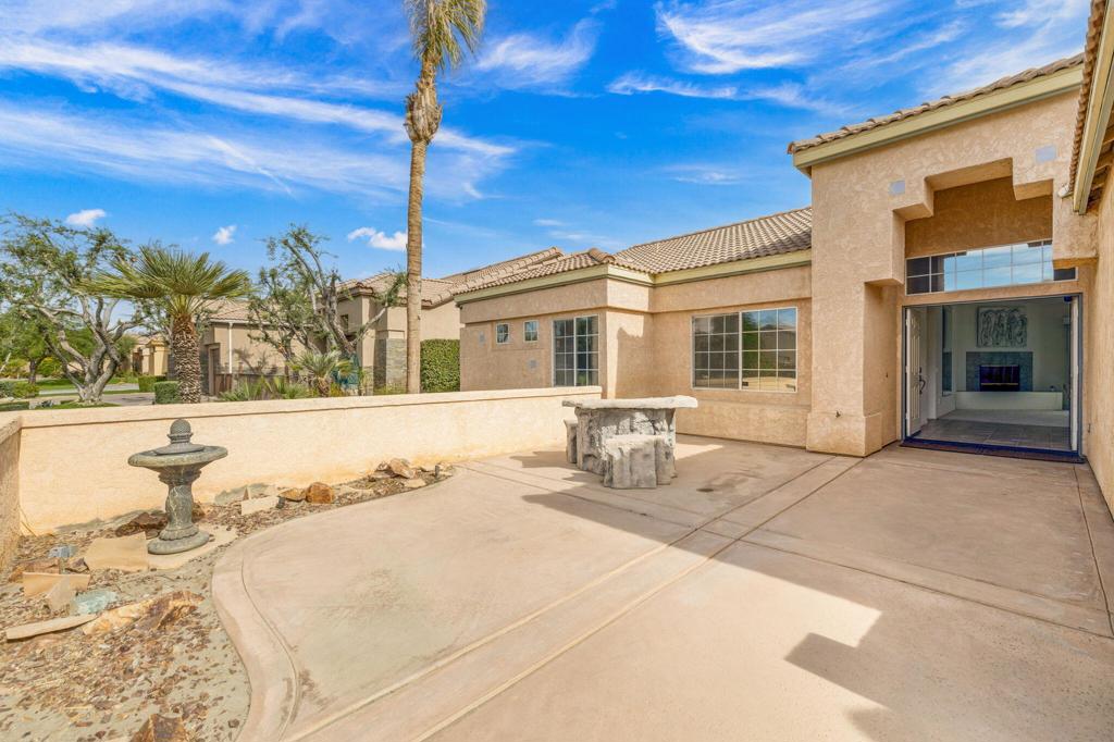 44920 Los Manos Drive