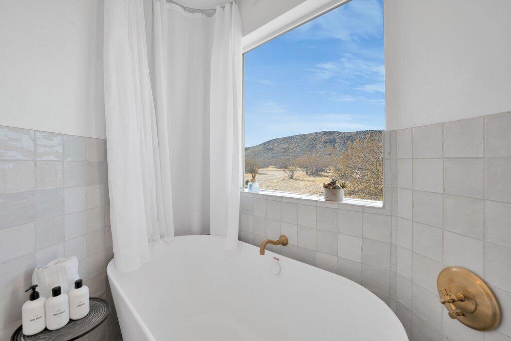 1674 Mason Dixon Road