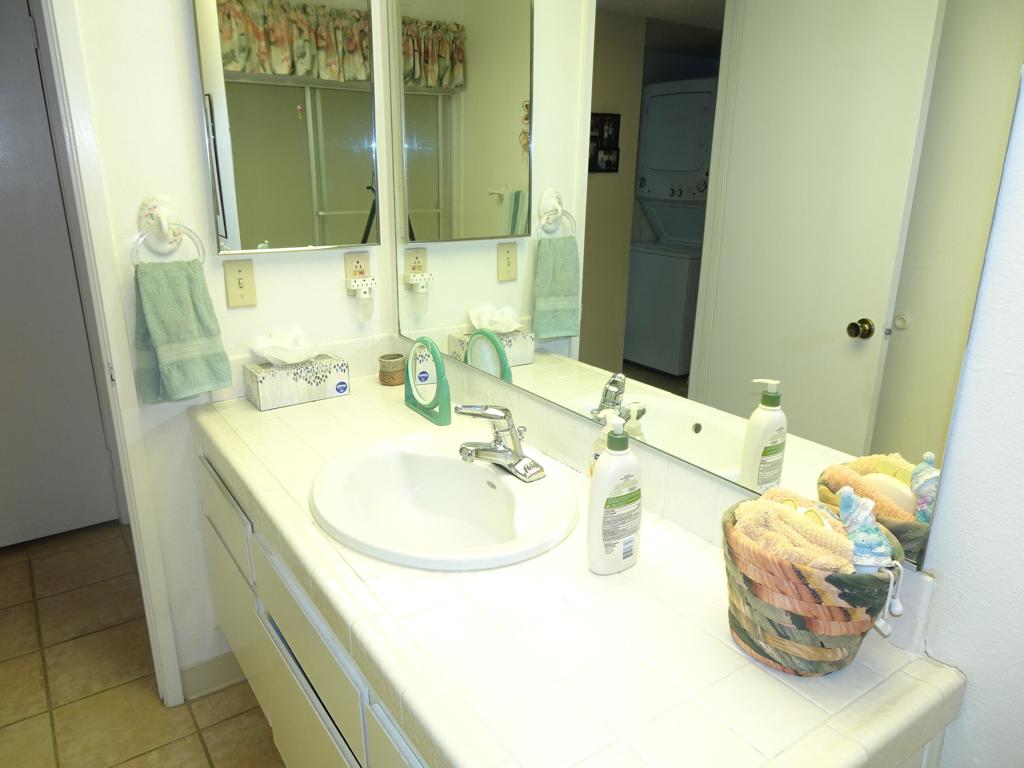 47395 Monroe Street 173