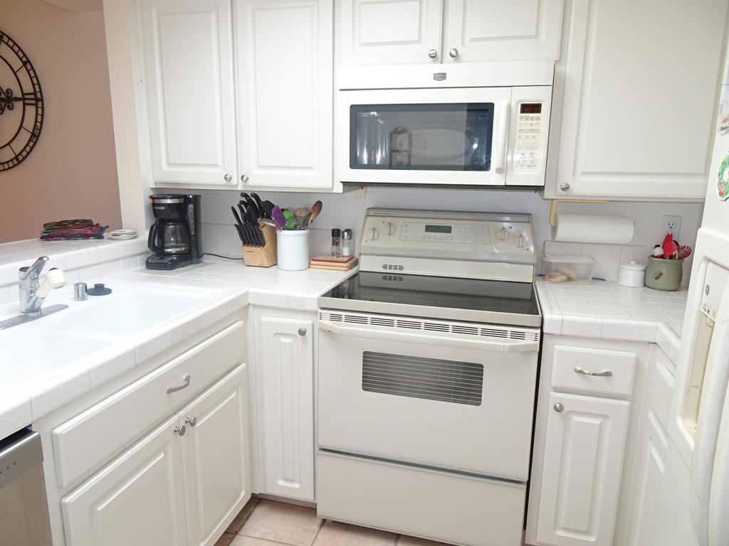 47395 Monroe Street 173