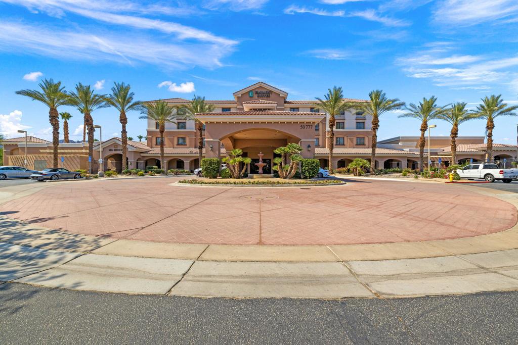 50700 Santa Rosa Plaza 1