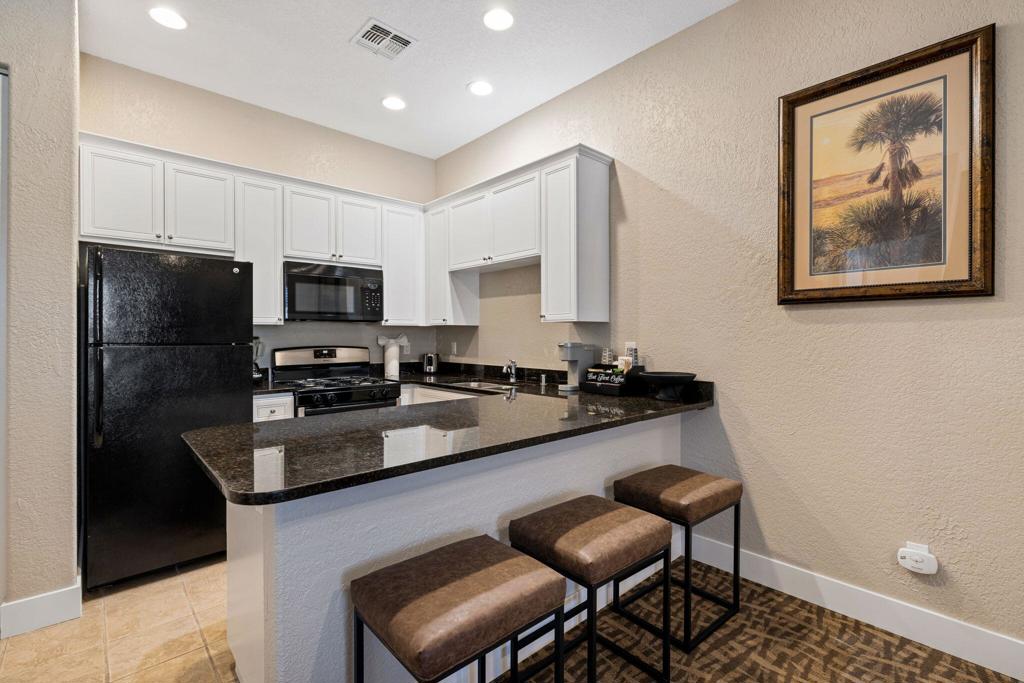50700 Santa Rosa Plaza 1
