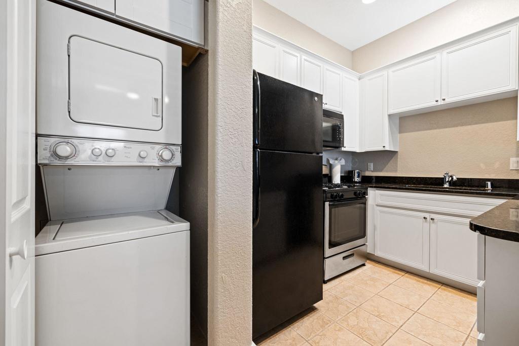 50700 Santa Rosa Plaza 1