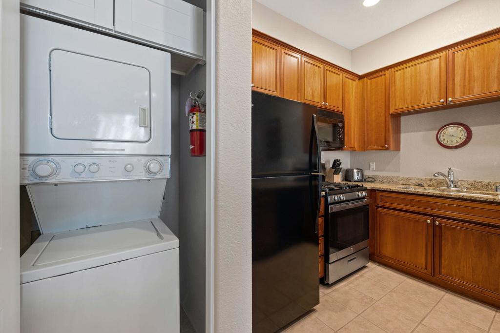 50700 Santa Rosa Plaza 7