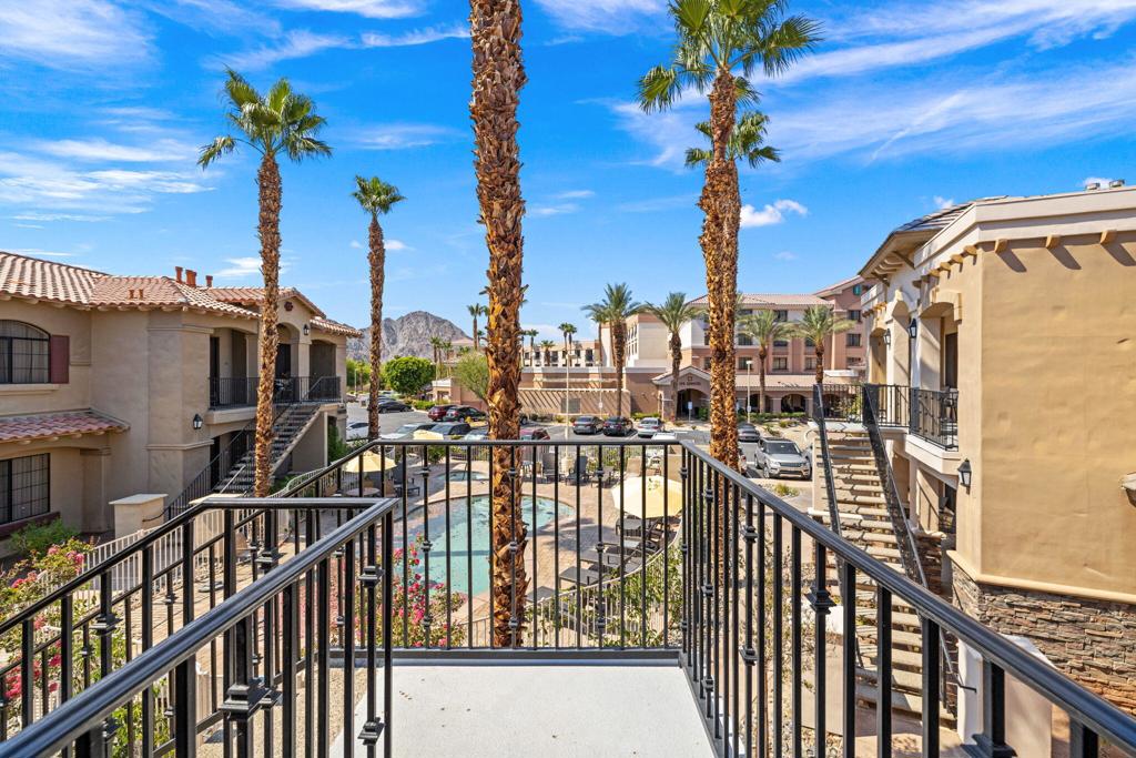 50700 Santa Rosa Plaza 7