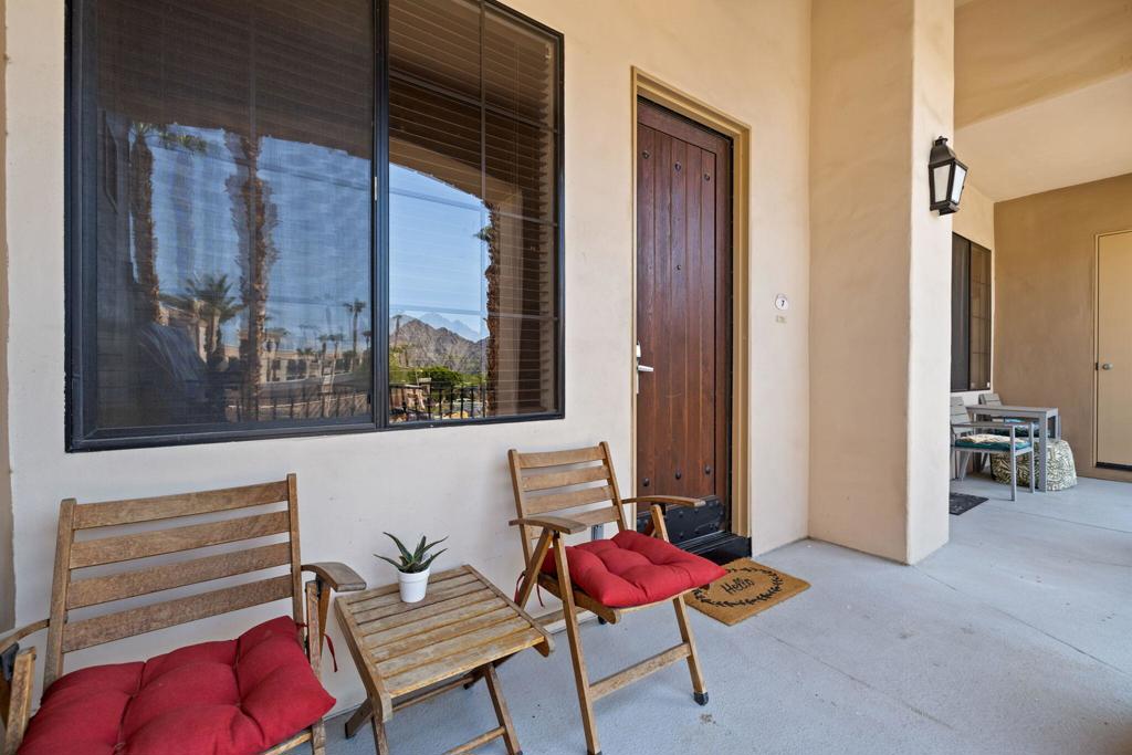 50700 Santa Rosa Plaza 7