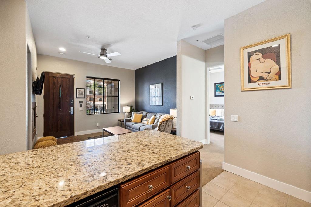 50700 Santa Rosa Plaza 7