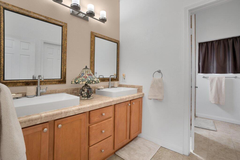 54100 Avenida Vallejo