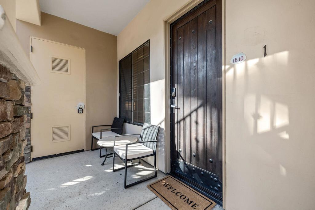 50590 Santa Rosa Plaza 1