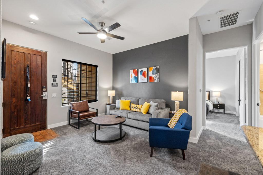 50590 Santa Rosa Plaza 1