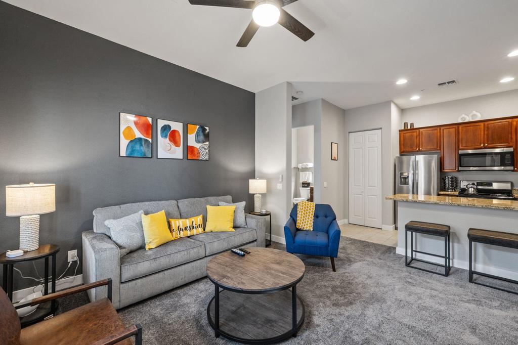 50590 Santa Rosa Plaza 1