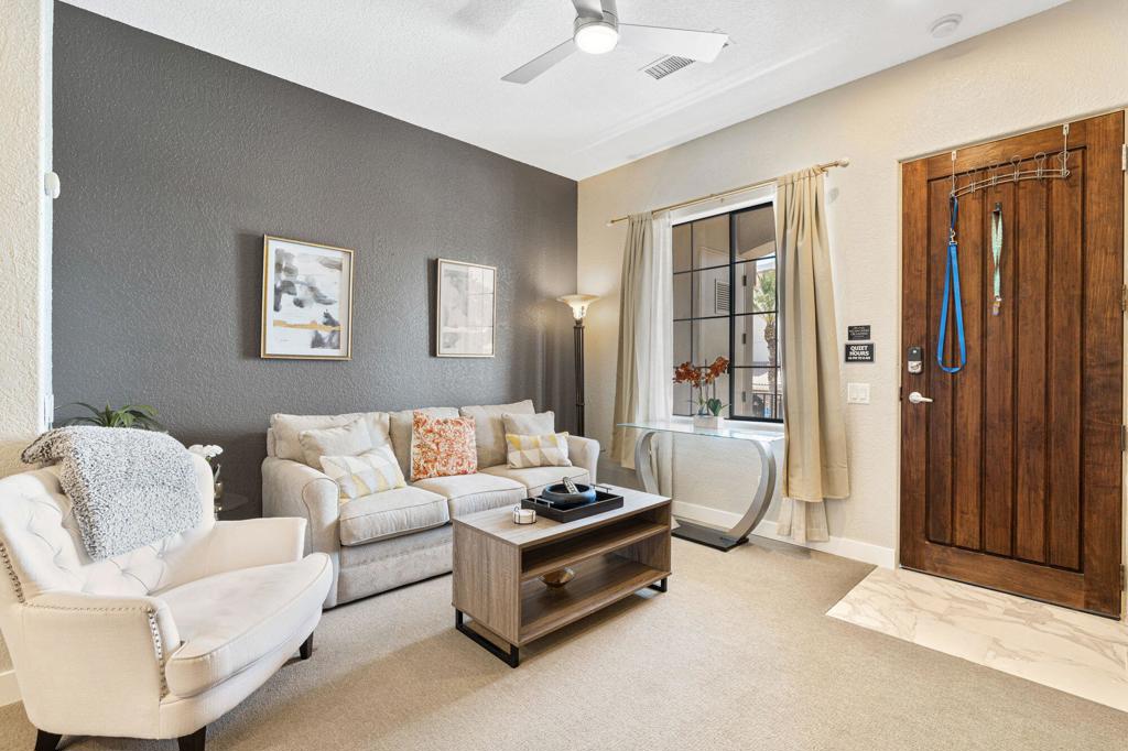 50750 Santa Rosa Plaza 6