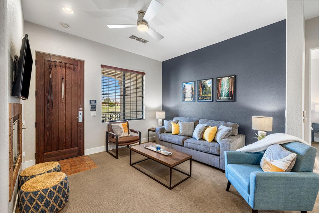 50610 Santa Rosa Plaza 7