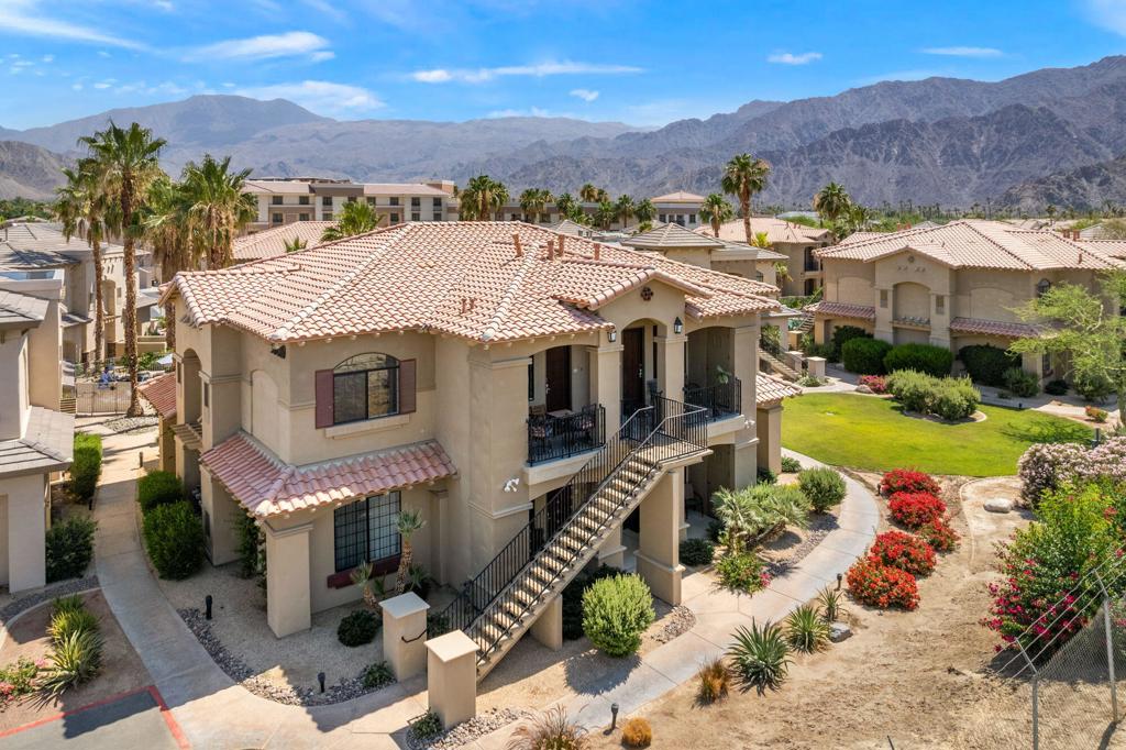 50610 Santa Rosa Plaza 7