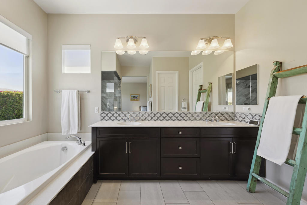 84994 Bedero Court