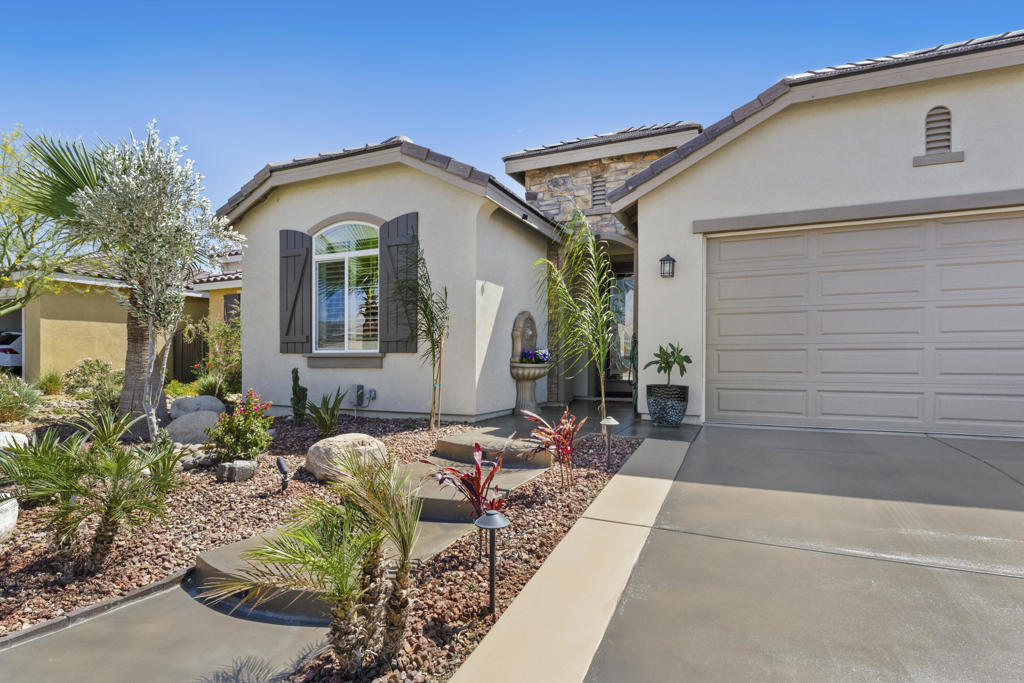 85557 Veneto Lane