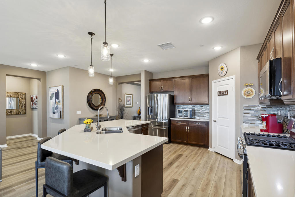 85557 Veneto Lane