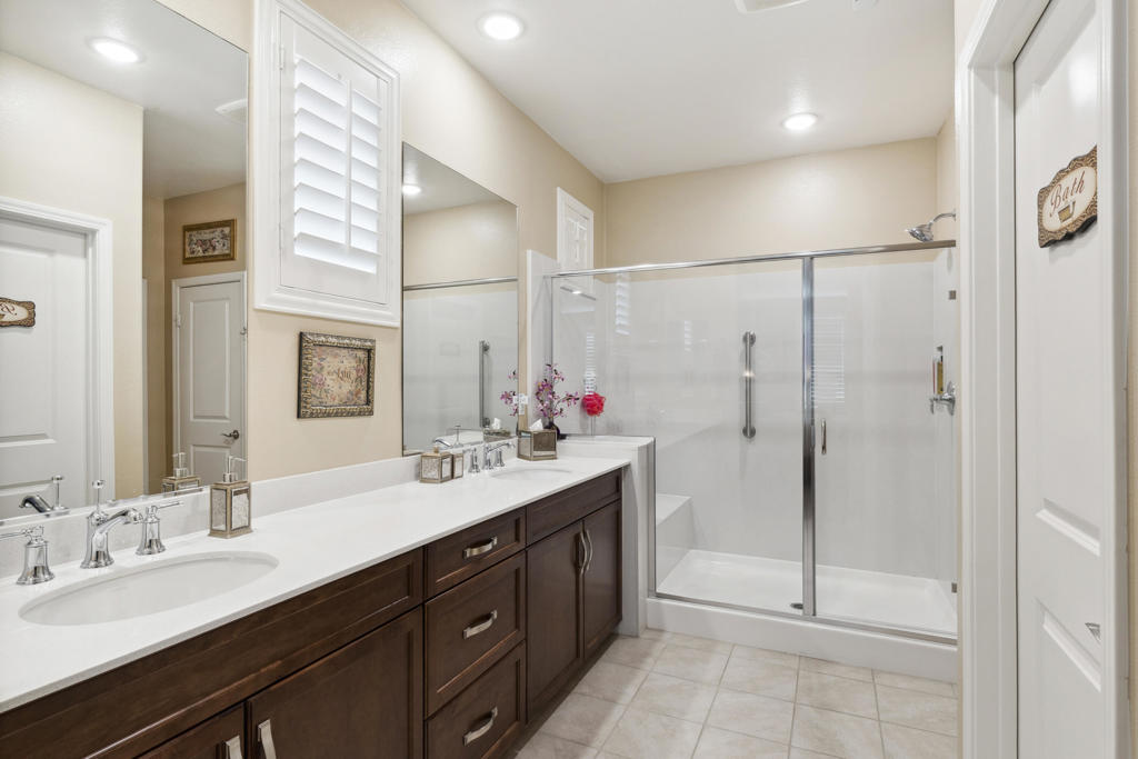 85557 Veneto Lane