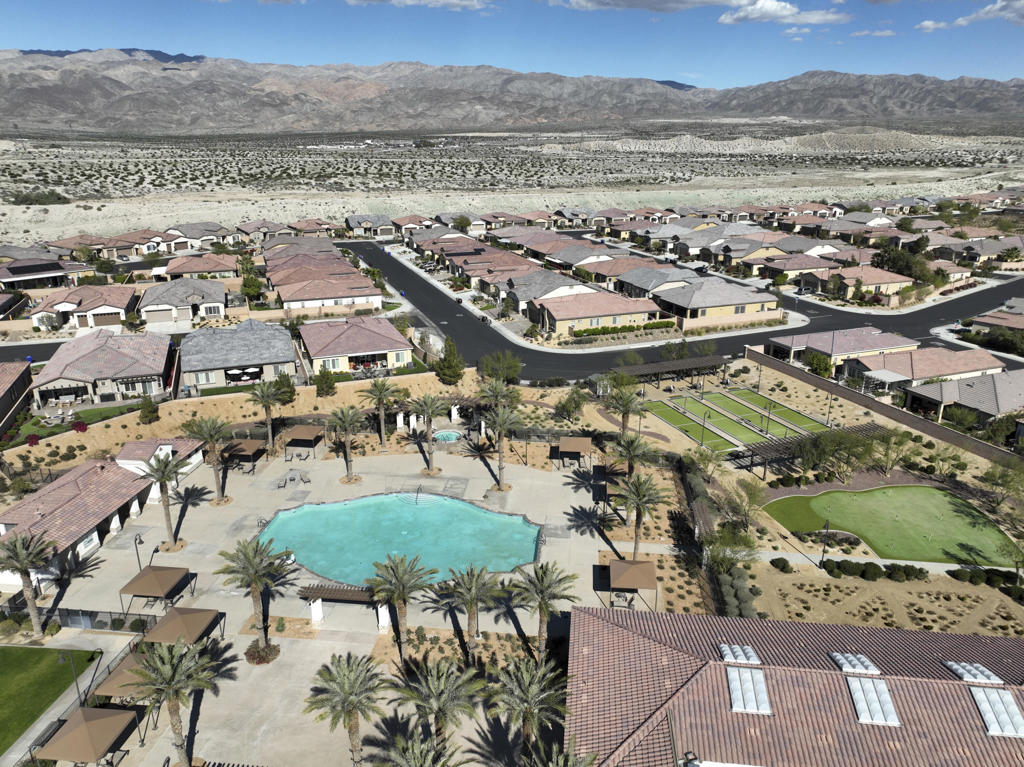 85557 Veneto Lane