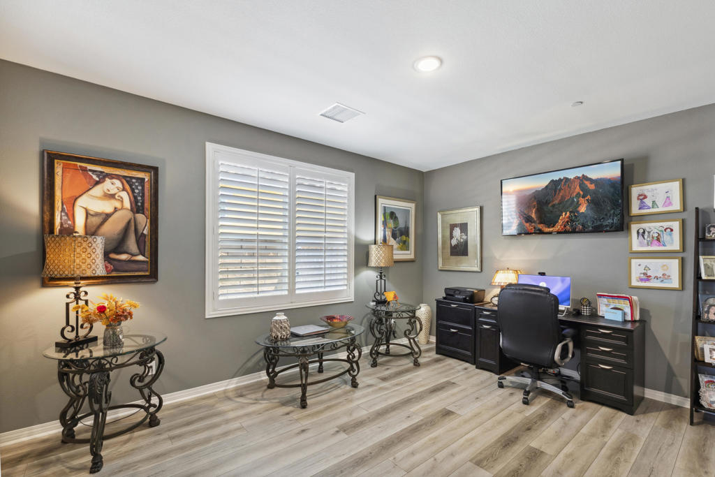 85557 Veneto Lane