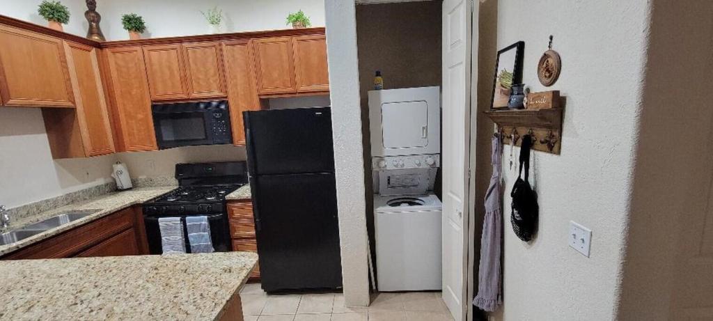 50680 Santa Rosa Plaza 4