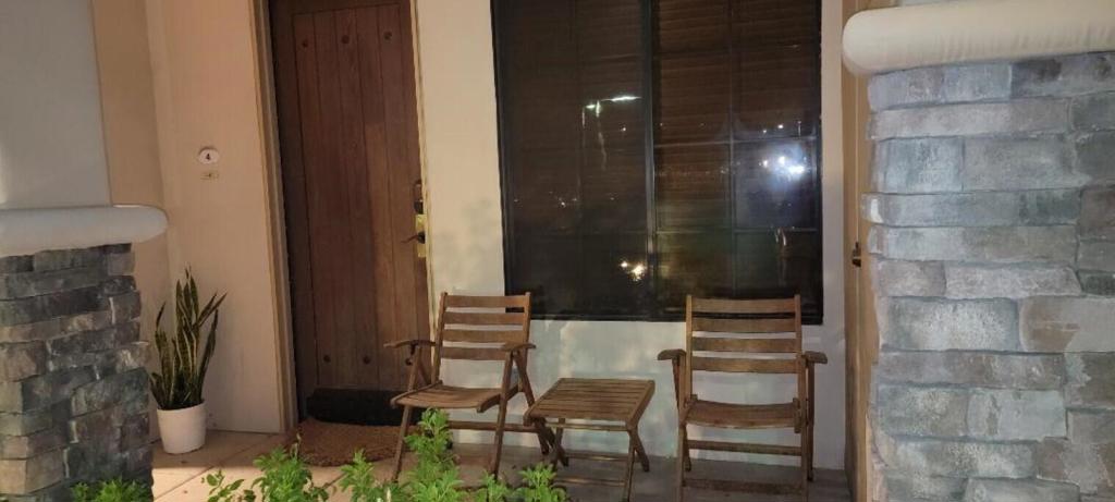 50680 Santa Rosa Plaza 4