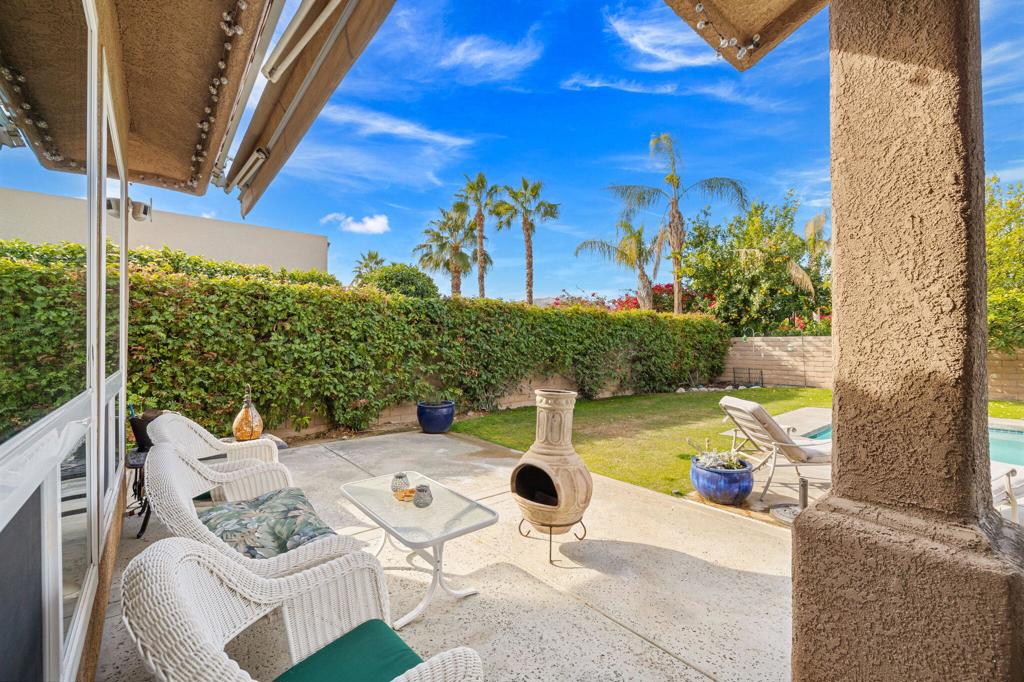 40785 Avenida Rosario