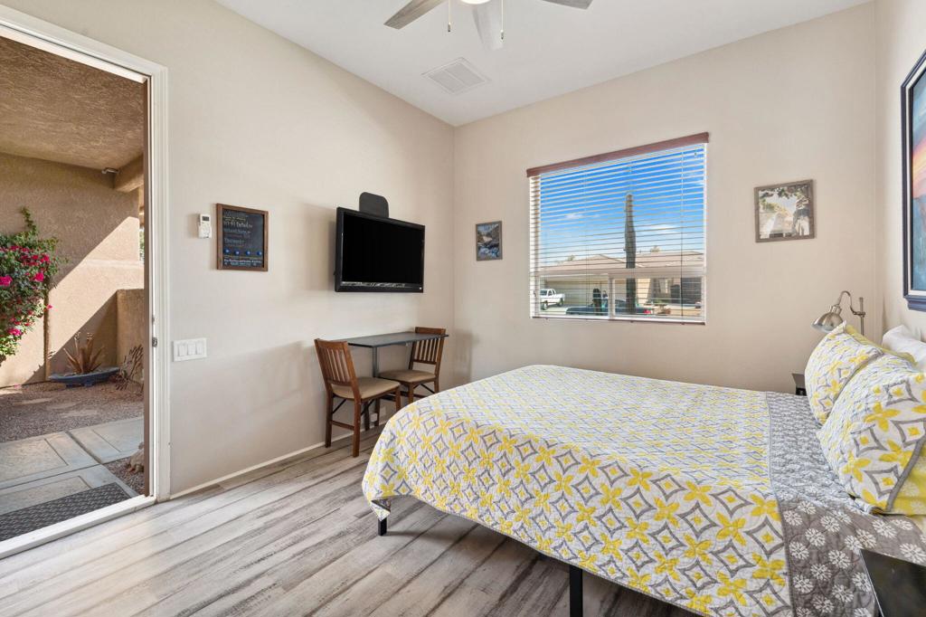 40785 Avenida Rosario