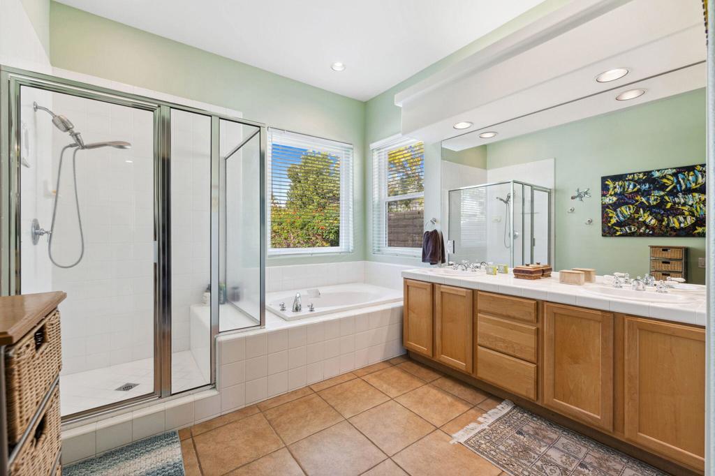 40785 Avenida Rosario