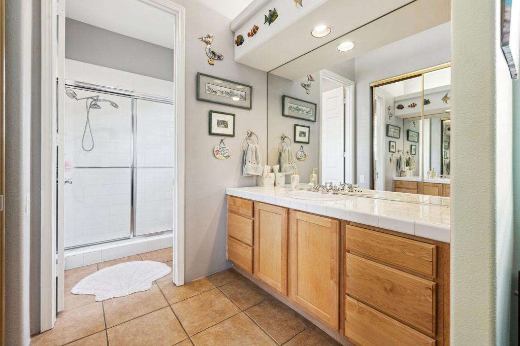 40785 Avenida Rosario