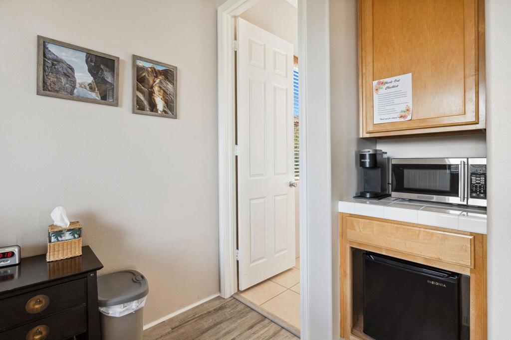 40785 Avenida Rosario